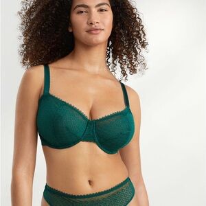 Bare necessities lightly lined bra bundle 30G- green and orange